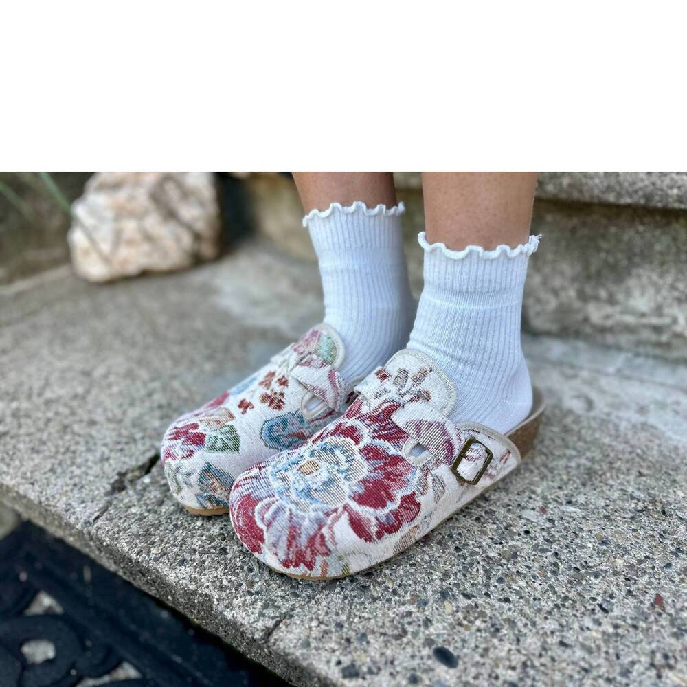 NEW MIA girl's qwest floral clogs in multi